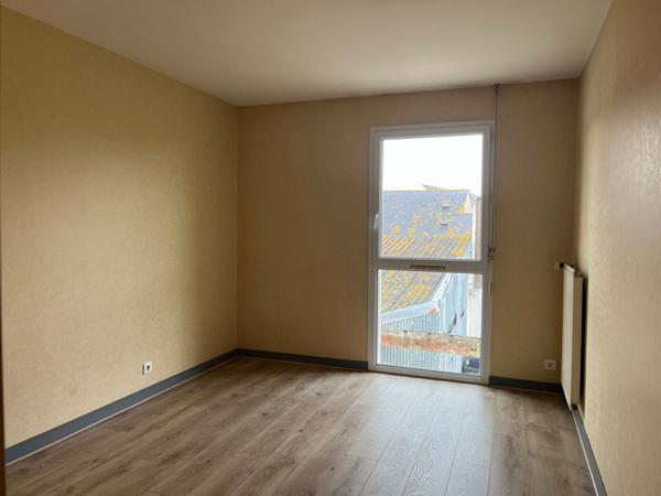 Appartement La Turballe hypercentre avec garage 92.34 m2,  
La turballe 44420