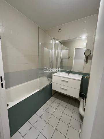 Location Appartement 5 pièces 124.35 m² - Paris 75017