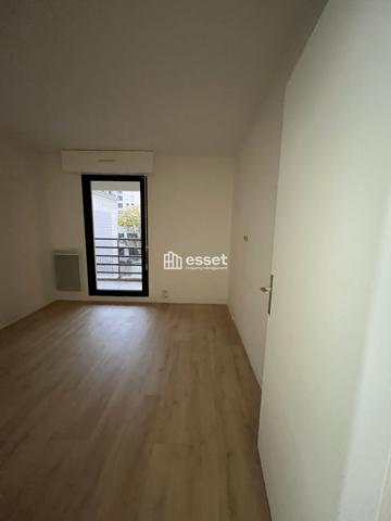 Location Appartement 5 pièces 124.35 m² - Paris 75017