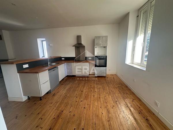 À LOUER - BEAU T3 AVEC TERRASSE À TRÈBES