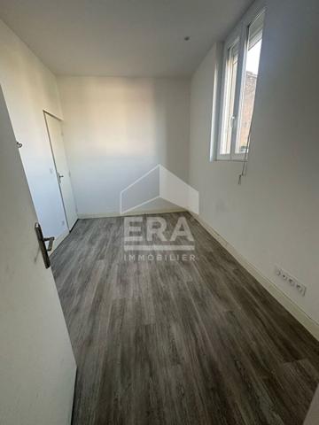 À LOUER - BEAU T3 AVEC TERRASSE À TRÈBES