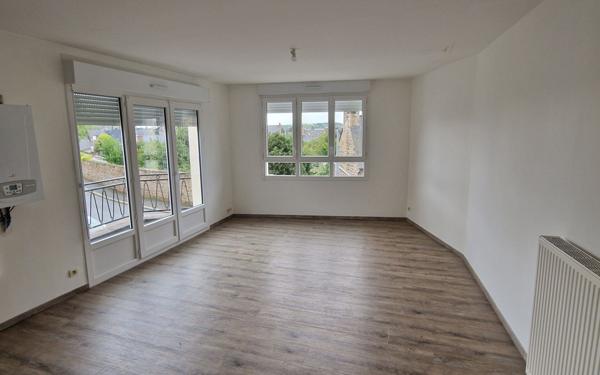 Appartement à louer    2 pièces •  Ploumagoar