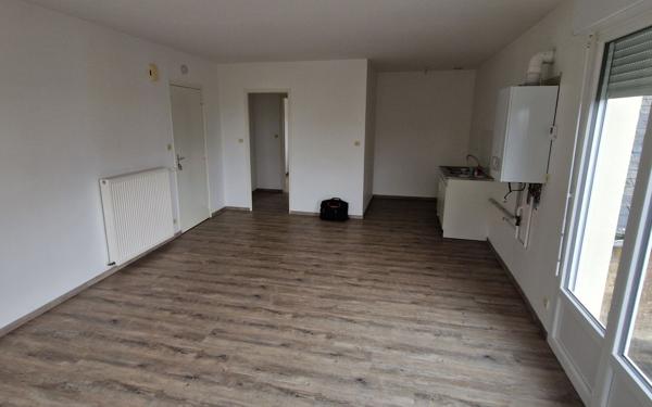 Appartement à louer    2 pièces •  Ploumagoar