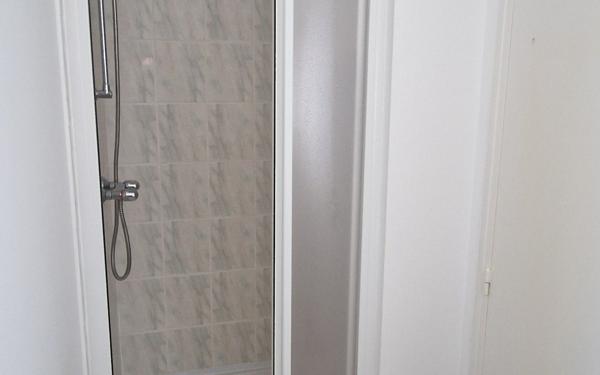 Appartement à louer    2 pièces •  Ploumagoar