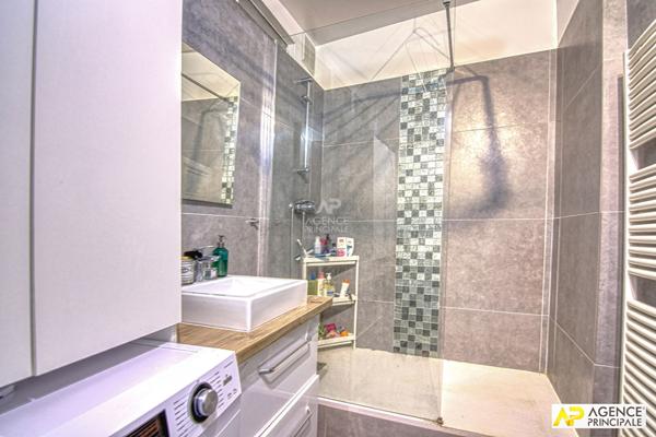 Versailles Notre-Dame Parc Appartement 3 pièces 60 m² situé au 1er étage avec cave €545 000 ** - Référence 27560