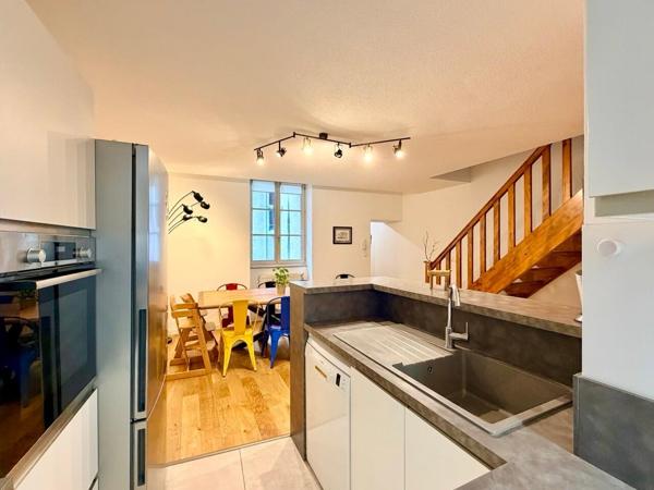 Appartement 94 m2 en duplex rénové au centre ville de Lons le Saunier