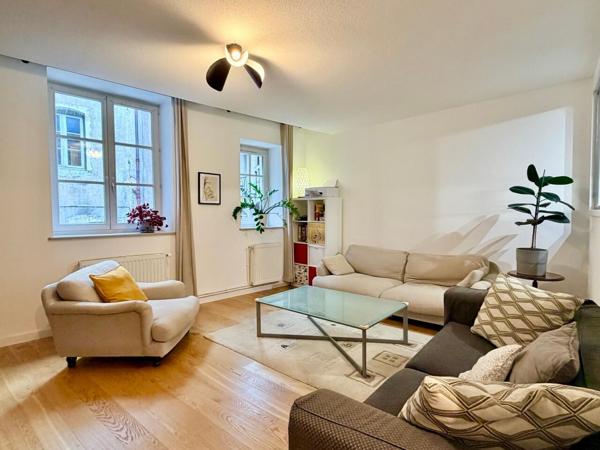 Appartement 94 m2 en duplex rénové au centre ville de Lons le Saunier