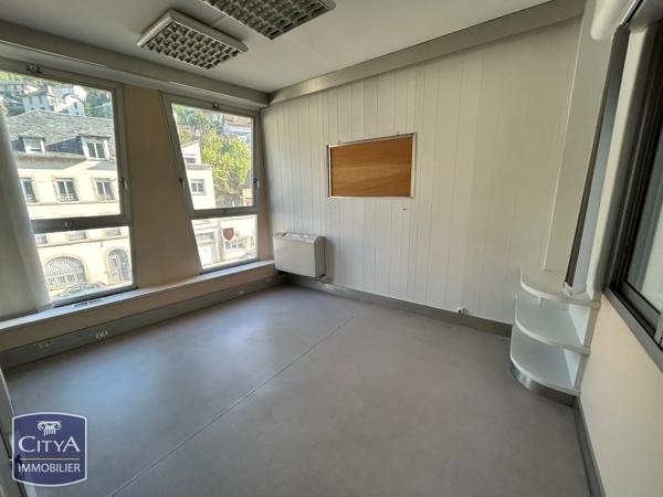 Local commercial à vendre 836m² Tulle (19000)