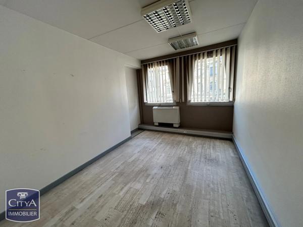 Local commercial à vendre 836m² Tulle (19000)