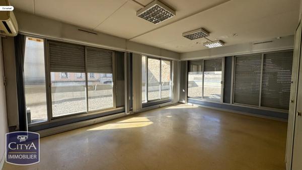 Local commercial à vendre 836m² Tulle (19000)