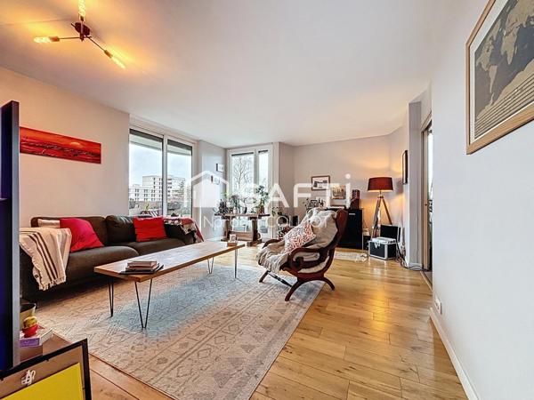 Superbes prestations pour ce grand 4 pièces