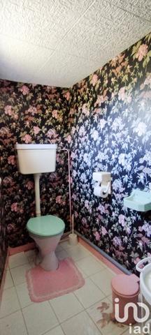 House for sale 4 rooms 136 m² Paillé