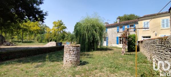 House for sale 4 rooms 136 m² Paillé