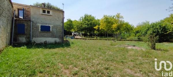 House for sale 4 rooms 136 m² Paillé