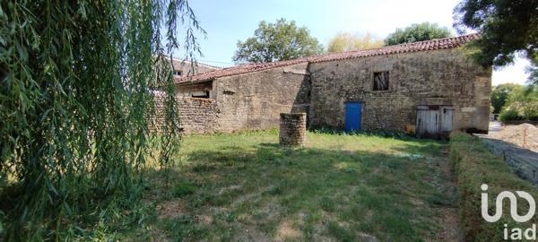 House for sale 4 rooms 136 m² Paillé