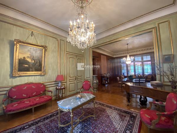 Maison Bourgeoise à Lille - Réf. vnv4777hh