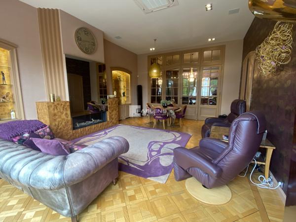 Maison Bourgeoise à Lille - Réf. vnv4777hh