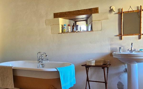 Maison à vendre    16 pièces •  Saint-Laon