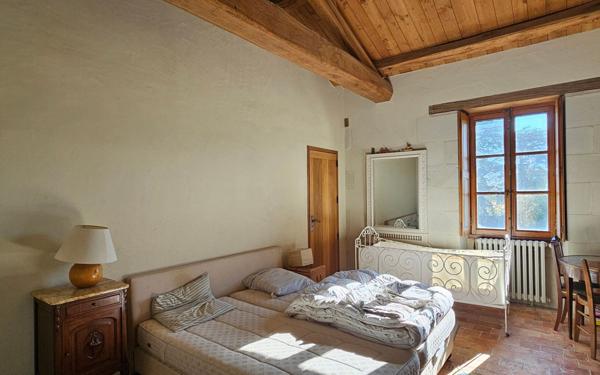 Maison à vendre    16 pièces •  Saint-Laon