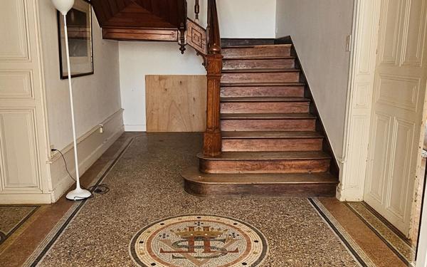 Maison à vendre    16 pièces •  Saint-Laon