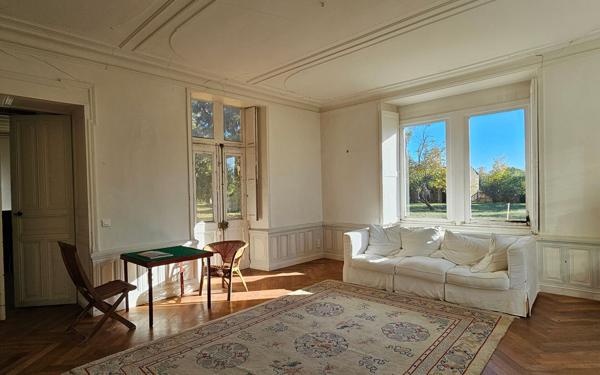 Maison à vendre    16 pièces •  Saint-Laon