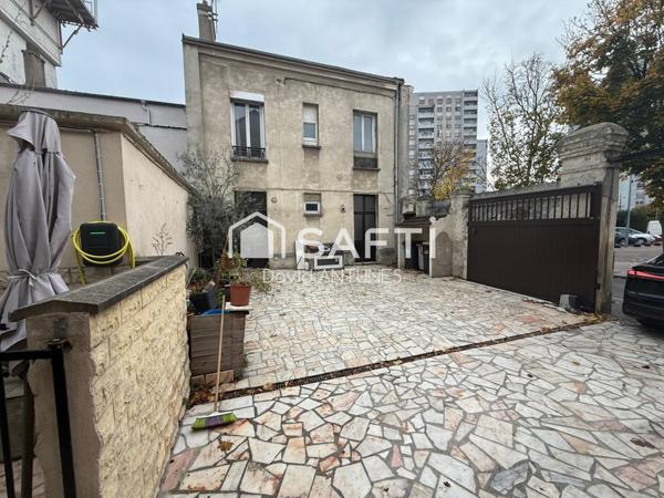Ensemble immobilier 188 m2 Saint-Ouen 93400 - 3 maisons+ 1 dépendance + cour 288m2