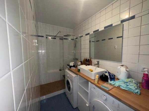 Ensemble immobilier 188 m2 Saint-Ouen 93400 - 3 maisons+ 1 dépendance + cour 288m2