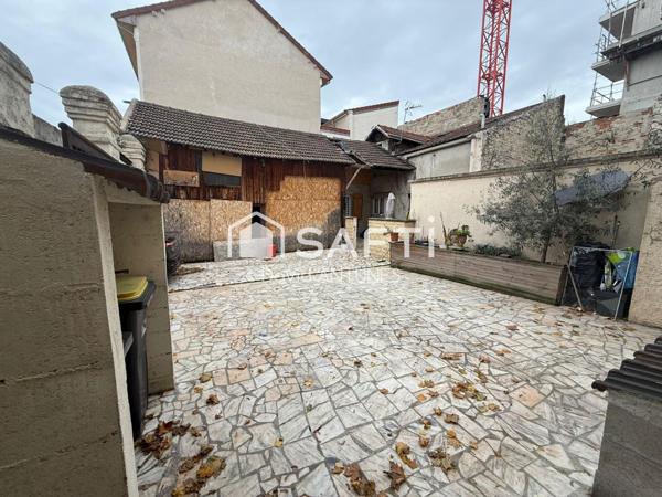 Ensemble immobilier 188 m2 Saint-Ouen 93400 - 3 maisons+ 1 dépendance + cour 288m2