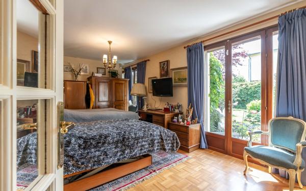 Maison à vendre    5 pièces • 137,53 m2 Joinville-le-Pont