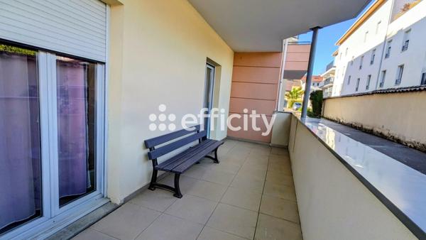Appartement
         4 pièces
        - 75 m² Exclusivité 245 000 € *