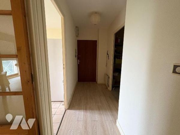 À vendre à Salbris (41), découvrez cet appartement de 75,25 m² situé au c?ur d'une copropriété ...