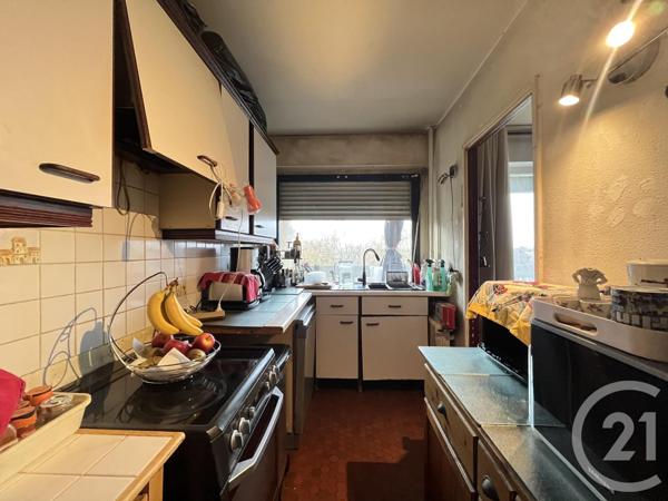 Appartement F5 à vendre  5 pièces - 95 m2 ELANCOURT - 78