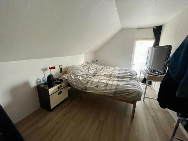 ENSEMBLE IMMOBILIER - 1 maison  en pierres 3 chambres, une dépendance, un garage