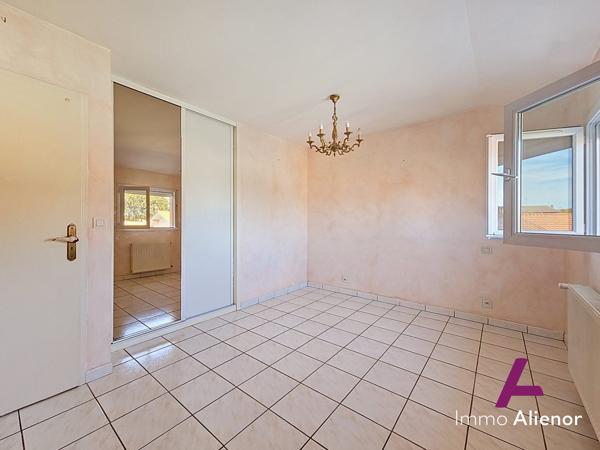Maison 4 pièces de 85 m² avec véranda – Beau potentiel à Biganos !
