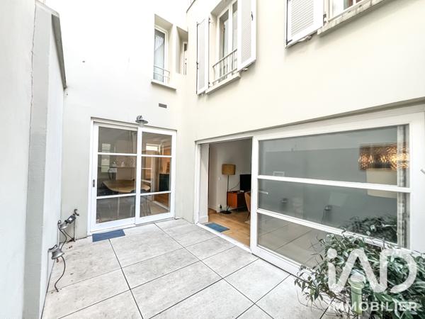 Location maison 8 pièces 145 m² Paris 15
