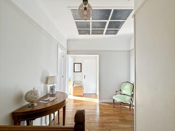 Maison Poissy 8 pièce(s) 175.24 m2