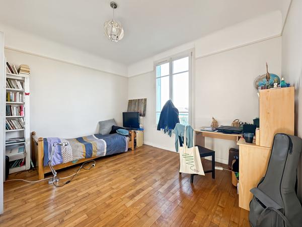Maison Poissy 8 pièce(s) 175.24 m2