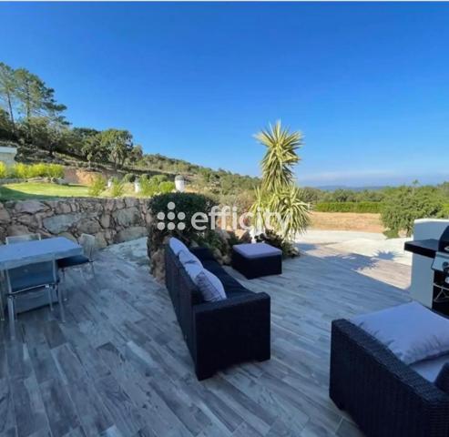 Maison
         13 pièces
        - 330 m² Bien prestige 2 300 000 € *