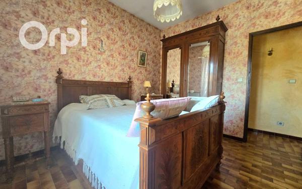 Maison à vendre    7 pièces •  Saint-Martin-de-Crau