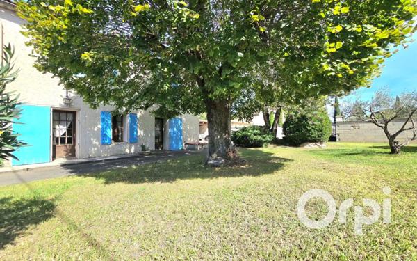 Maison à vendre    7 pièces •  Saint-Martin-de-Crau