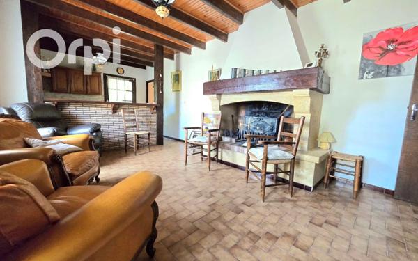 Maison à vendre    7 pièces •  Saint-Martin-de-Crau