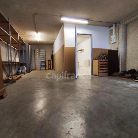 HYPER CENTRE – 210 m² – 6 CHAMBRES – PARC 1 300 m² – UNE MAISON FAMILIALE RARE À LES AVENIÈRES