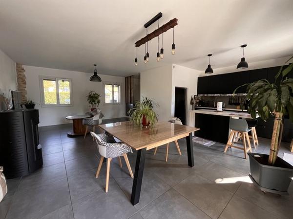 Maison à vendre |  Saintes |  5 pièces | 100 m²