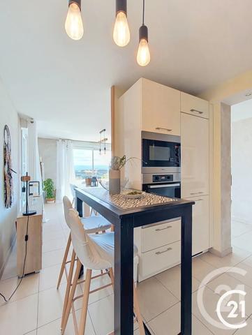 Appartement F5 à vendre  5 pièces - 104,64 m 2   STE SUZANNE  - 25
