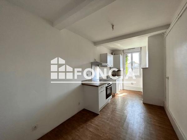 Location Appartement 3 pièces 91.47 m² - 34 BIS AVENUE GAL DE GAULLE Agen 47000