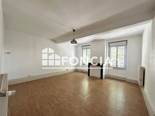 Location Appartement 3 pièces 91.47 m² - 34 BIS AVENUE GAL DE GAULLE Agen 47000