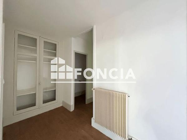 Location Appartement 3 pièces 91.47 m² - 34 BIS AVENUE GAL DE GAULLE Agen 47000