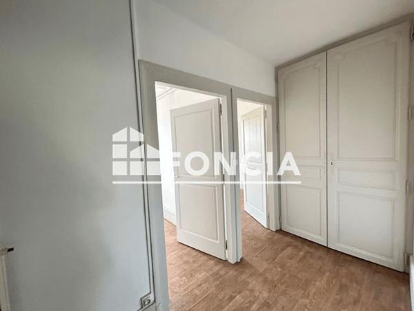 Location Appartement 3 pièces 91.47 m² - 34 BIS AVENUE GAL DE GAULLE Agen 47000