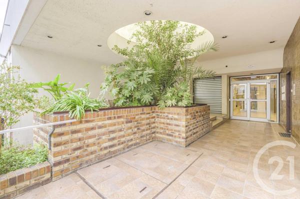 Parking à vendre  10,81 m 2   PARIS  - 75011