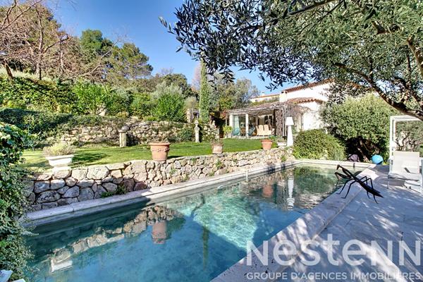 A VENDRE ! Maison T6 de 152 m² à Draguignan - 4 chambres avec piscine et garage